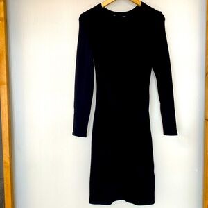 Obakki, Sm black dress, rusching in front, stretchy